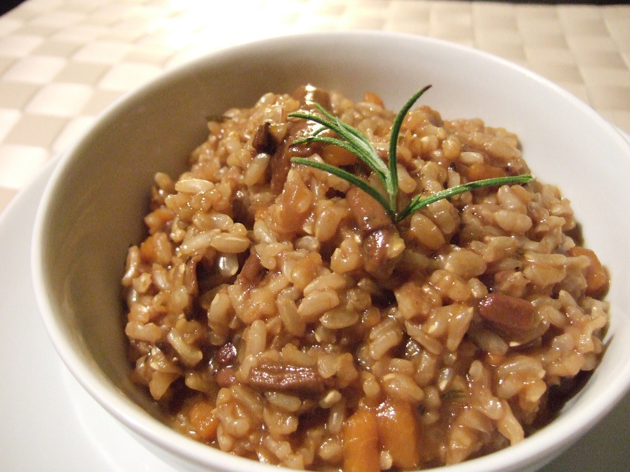 糙米与大米混搭美味烹饪指南，营养美味食谱分享