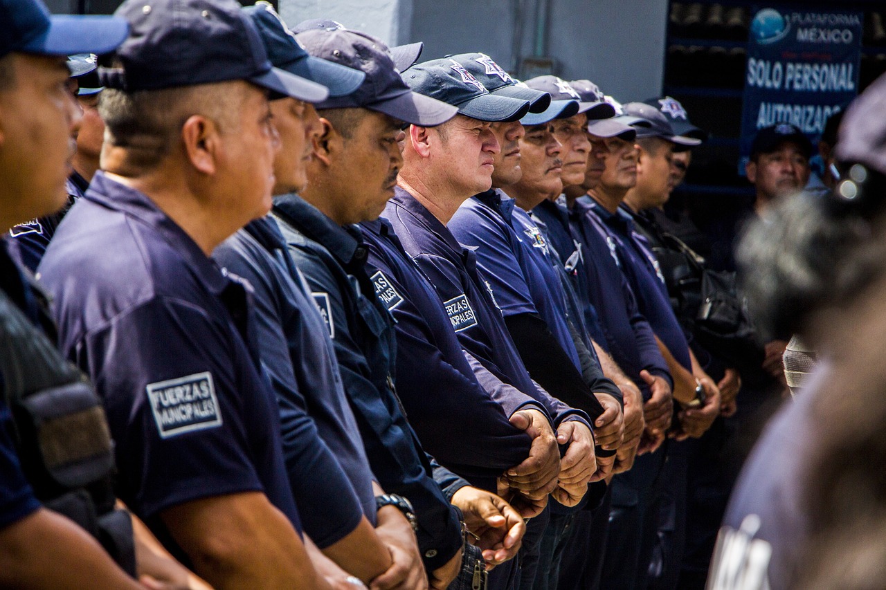 494949最快开奖结果+香港,警方高度重视民警安全，推出新措施保障执法人员