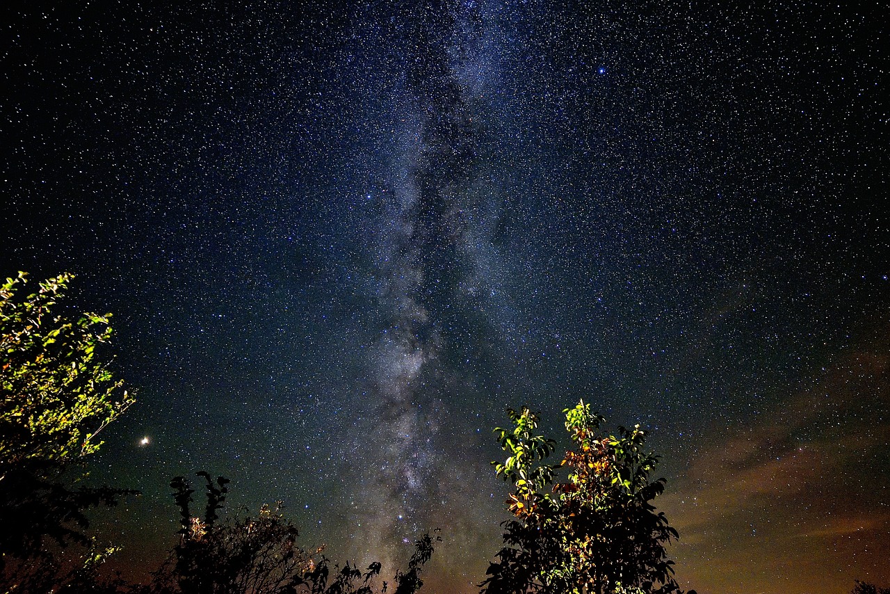 探索宇宙神秘之光，流星最新消息揭秘