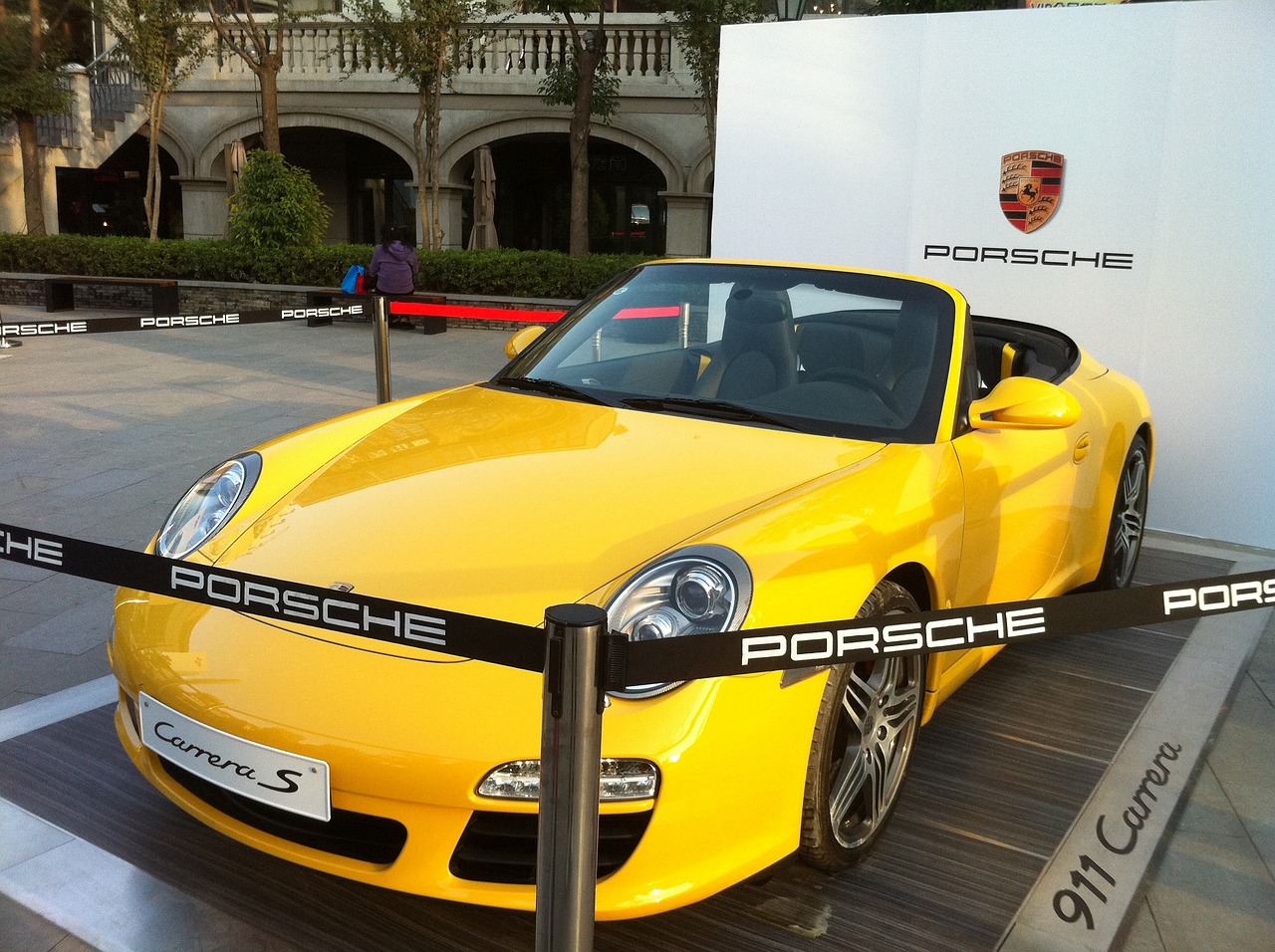 2024新澳门正版免费资本车,实证案例分析_专属定制版HP44.09