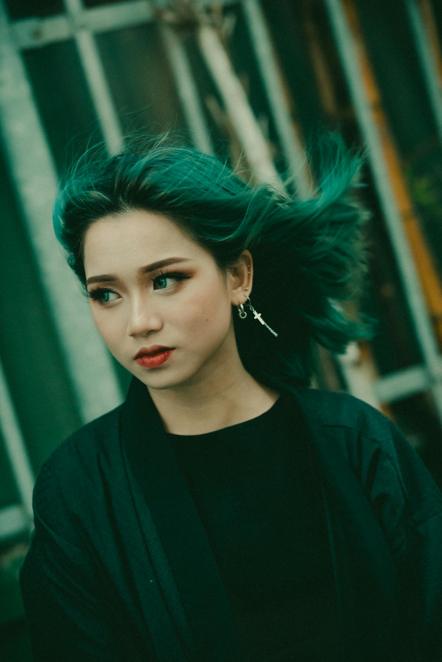 林海雪演员，演艺之路与角色魅力的展现