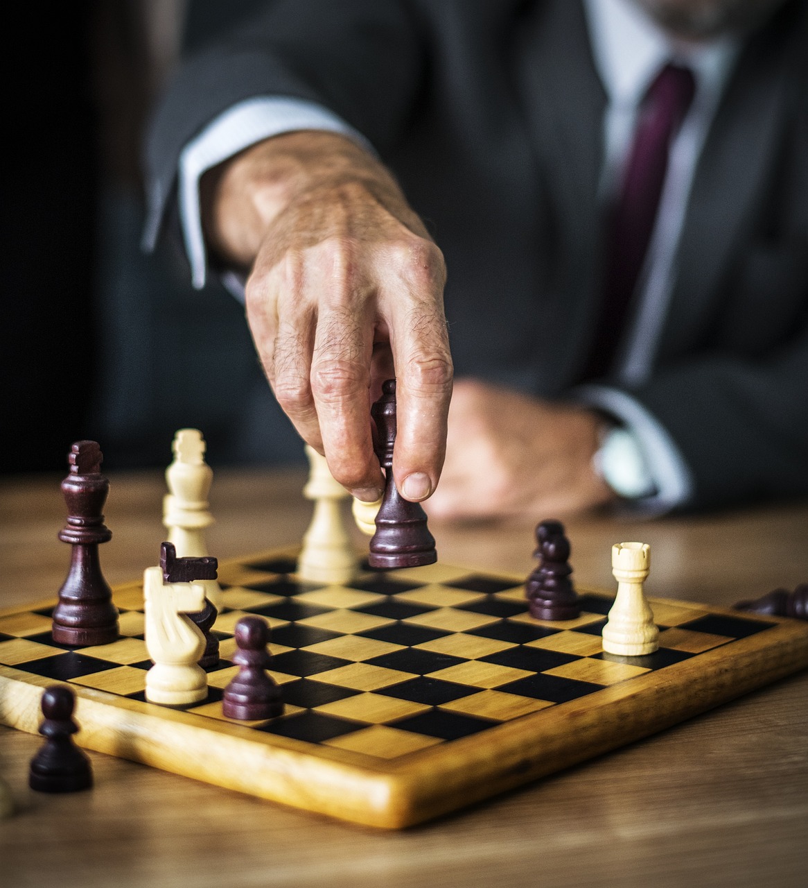 股票跌多少补仓合适？策略分析与风险控制详解。