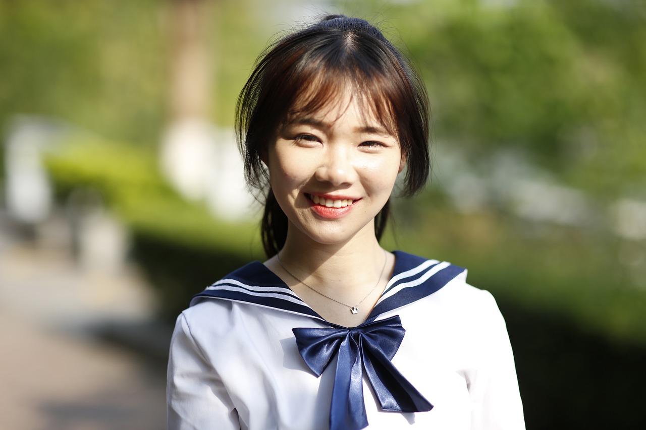 陈翔校园电视剧演绎，青春印记的绽放之路